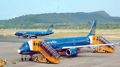 Vietnam Airlines offers 10th “Golden moments” program