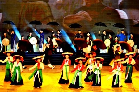 Kỷ niệm ngày Di sản văn hóa Việt Nam và các ngày lễ lớn của đất nước