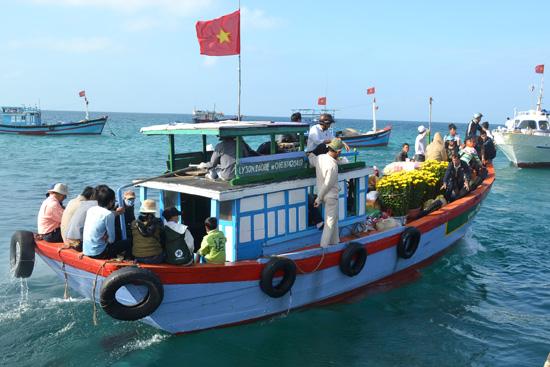 Khai thác tuyến giao thông đường thủy đảo Lớn - đảo Bé Lý Sơn