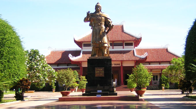 Về miền đất võ thăm bảo tàng Quang Trung