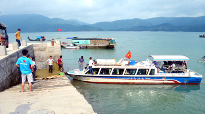 Quảng Ninh: Minh Châu tìm giải pháp thu hút du khách