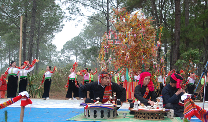 Lễ hội Hết Chá đón chứng nhận di sản văn hóa phi vật thể quốc gia