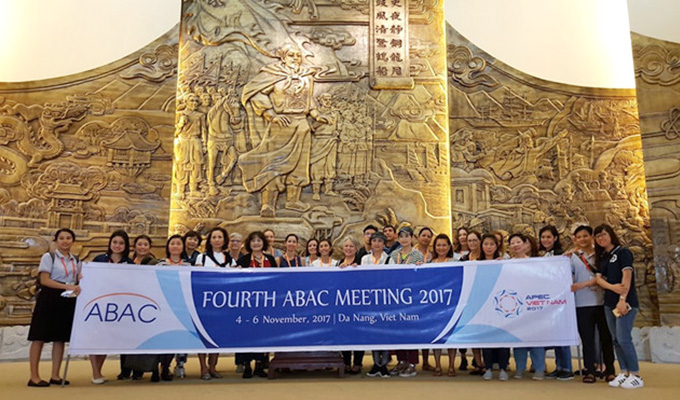 APEC 2017: Phu nhân và phu quân tham quan Bảo tàng Đà Nẵng