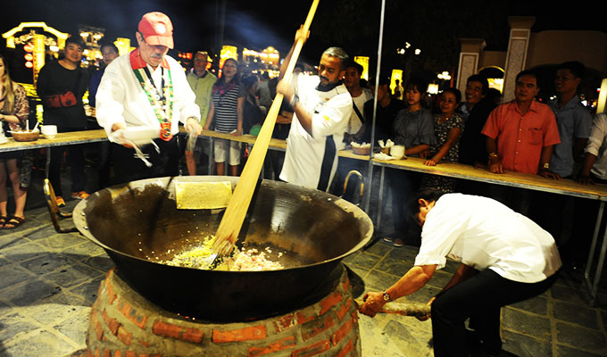 Many attractive cultural activities at Hoi An International Food Festival 2018