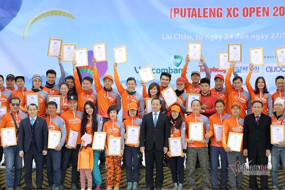 Lai Châu: Khai mạc Giải dù lượn Putaleng mở rộng năm 2020
