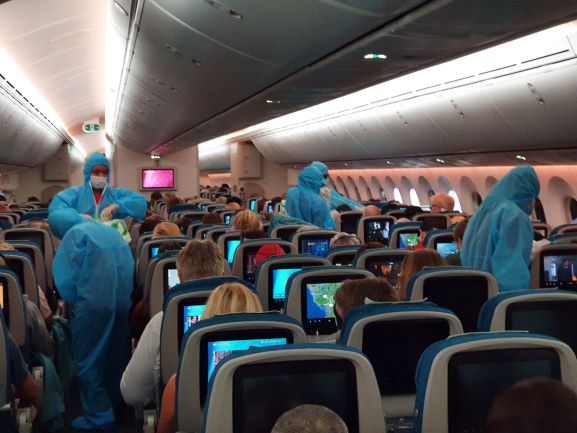 Vietnam Airlines vận chuyển gần 600 hành khách là công dân Đức, Liên minh châu Âu hồi hương và trang bị y tế Việt Nam viện trợ 5 nước châu Âu