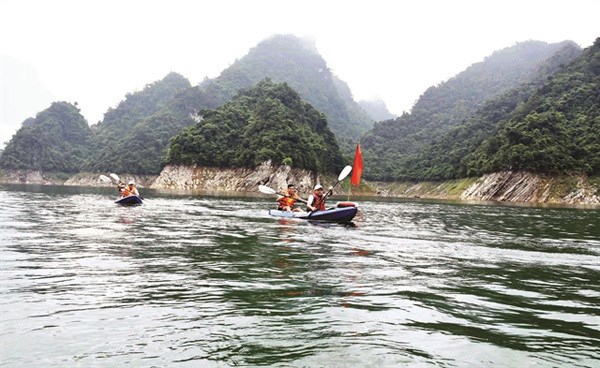 Exploring inland Ha Long Bay in Tuyen Quang