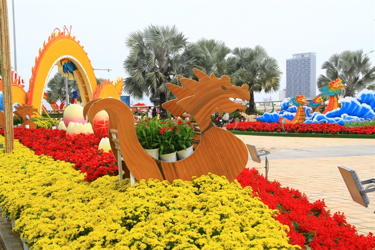 Đà Nẵng: Duy trì các đường hoa sau Tết để phục vụ người dân và du khách