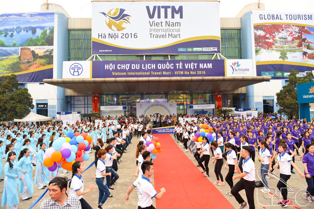 Lễ phát động chiến dịch nâng cao hình ảnh du khách Việt (Ảnh: Anh Dũng)
