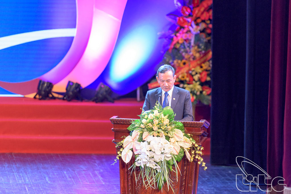 Mr. Nguyen Huu Tho - Chairman of Viet Nam Tourism Association (VITA) speaks at the ceremony