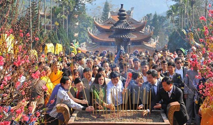 越南宜安省各传统庙会成为游客的旅游热点