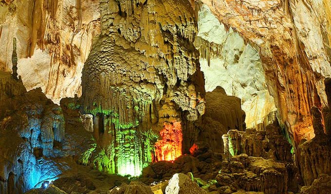 越南广平省风芽洞跻身世界最让人惊叹的五大洞穴奇观名单
