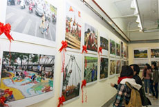 Photograph exhibition on cultural life opens 