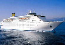 Saigontourist receives over 1,300 tourists on cruise ships 