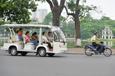 Electric cars for Hanoi tourists 