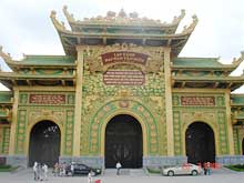 Le parc d'attraction Dai Nam accueille un million de visiteurs au Têt