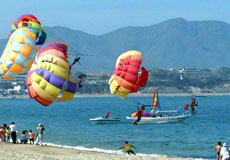 Lượng khách du lịch đến Khánh Hòa vẫn tăng