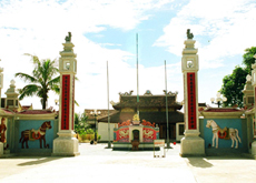 Lễ hội đền Vua Mai trên quê hương Bác Hồ 
