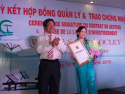 Khánh Hòa: trao giấy chứng nhận đầu tư dự án Khu nghĩ dưỡng Cát Trắng 