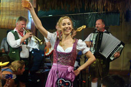 Lễ hội bia Đức nổi tiếng Octoberfest sắp diễn ra tại Hà Nội
