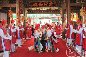 Lễ hội làng Triều Khúc