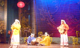 Nhà hát Tuồng Nguyễn Hiển Dĩnh biểu diễn đón khách du lịch quốc tế