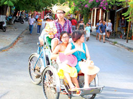 Việt Nam hấp dẫn du khách Campuchia 