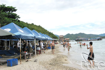 Khánh Hòa đón 260.000 lượt khách du lịch trong tháng 7