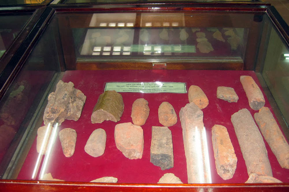 Di vật khảo cổ học tại huyện Cần Giờ