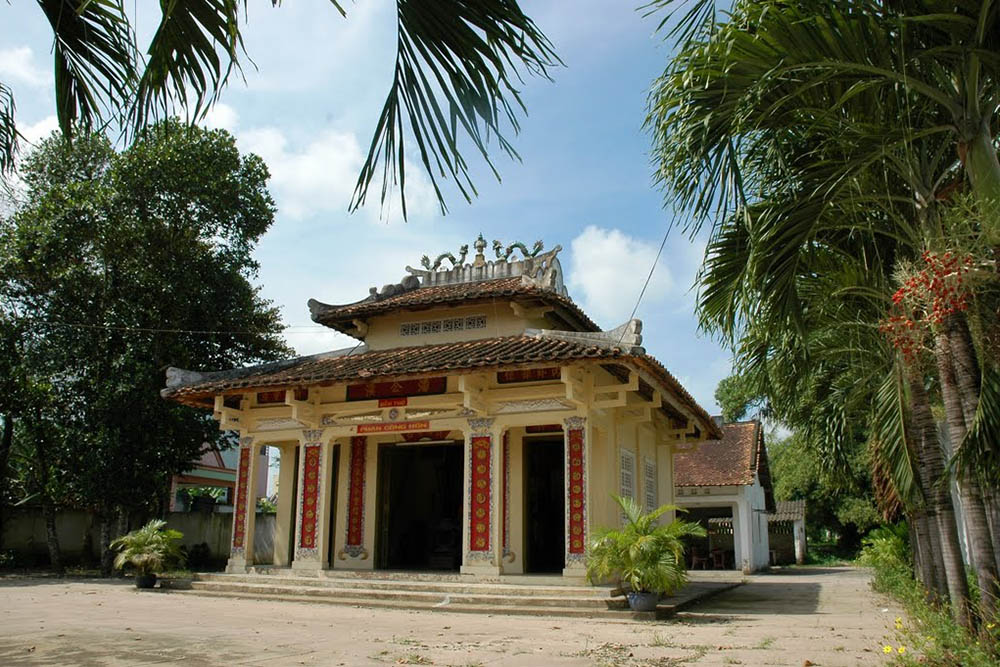 Lễ đền thờ Phan Công Hớn