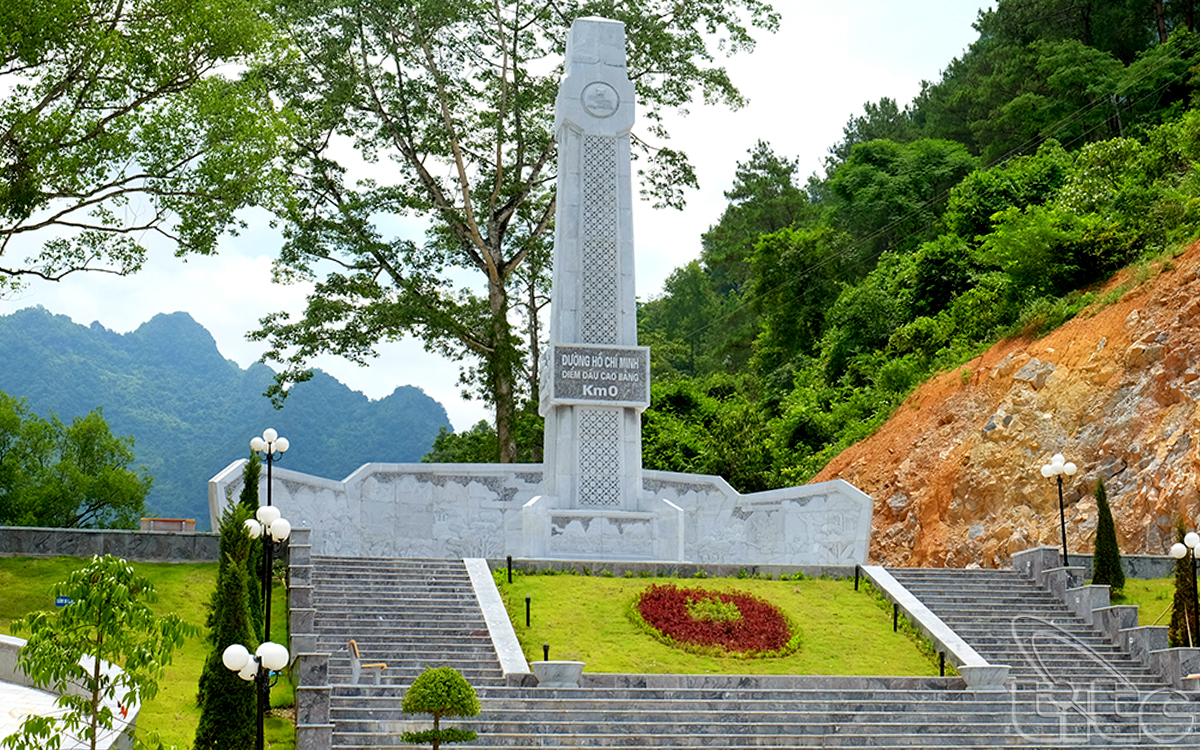 Km 0, the beginning point of the historic Ho Chi Minh Trail is located next to Ho Chi Minh Memorial House in Trung Khanh District 