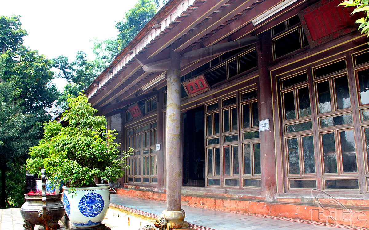Đây là một di tích tôn giáo, danh thắng nổi tiếng thuộc quần thể di tích cố đô Huế, thuộc địa bàn làng Hải Cát, xã Hương Thọ, huyện Hương Trà.
